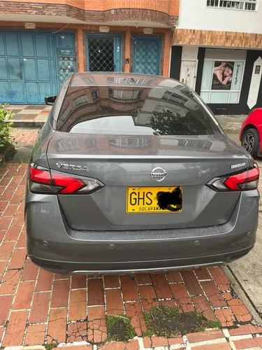 Nissan Versa 1.6 Advance
