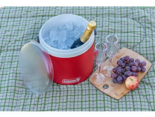 Imagem 9 de 11 de Cooler Térmico Vermelho 9qt 8,5 Litros Coleman Party Circle