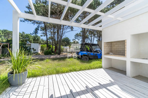 Casa 2 Dormitorios En Chihuahua, Punta Ballena - Ref : Pbi2378