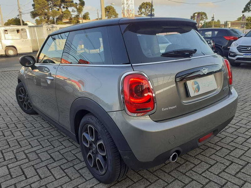 Mini Cooper 1.6 16v 2p