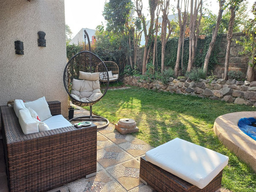Condominio, Casa En Venta De 4 Dorm. En La Reina