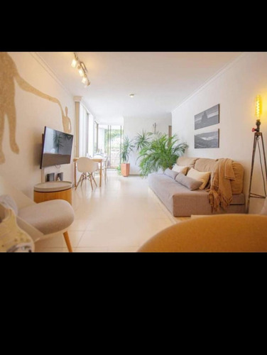 Imagen 5 de 10 de Apartamento En La Castellana 3 Habitaciones, Parqueadero, Sector Exclusivo