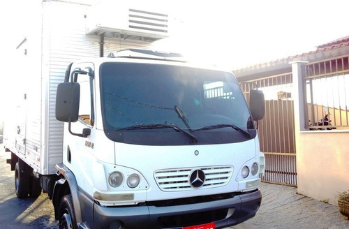 Imagem 9 de 15 de Mercedes Benz Accelo 915 - Baú Refrigerado
