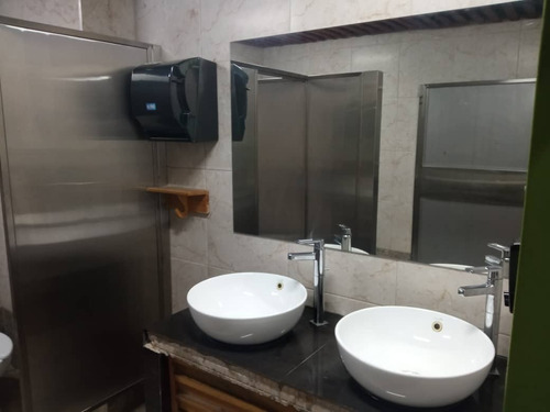 Se Vende Fondo De Comercio Para Café, Pizzería Y Pollo . Gran Oferta Em