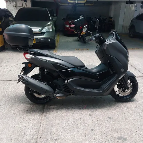Yamaha N-max Connect