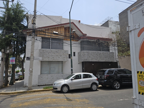 Increíble Casa Con Excelente Ubicación En Benito Juárez 