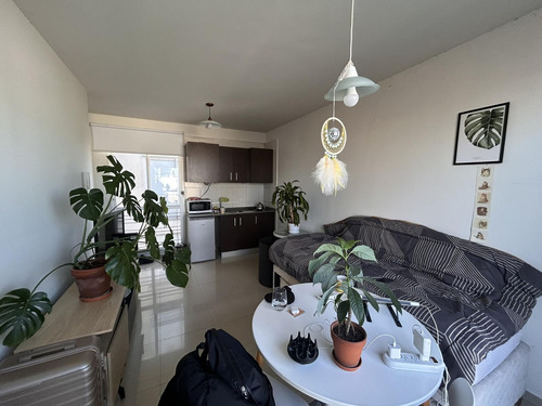 Charcas Y Darregueyra - Moderno Estudio Con Balcón Terraza En Palermo