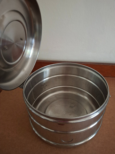 Algodonero De Acero Inoxidable.22 Cm Diámetro, 14 Cm Altura (Usado)