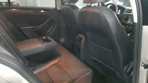 Volkswagen Vento 2.5 Luxury Manual 2013 Mr