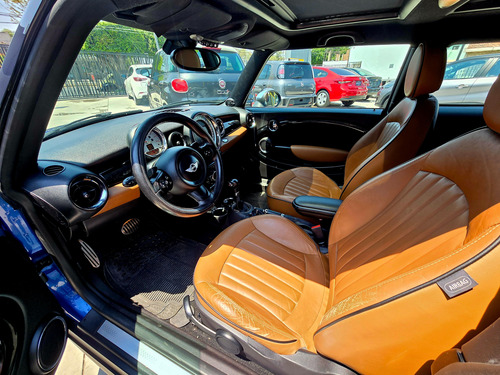 Mini Cooper 1.6 S Hot Chilli . At
