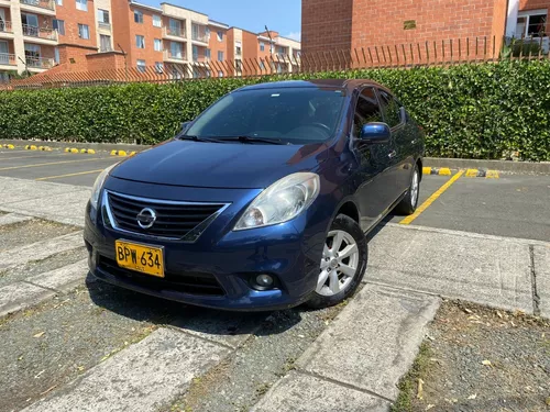 Nissan Versa 1.6 Advance