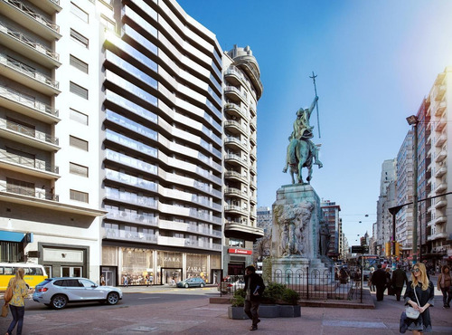 Venta De Apartamento 2 Dormitorios Con Terraza Y Balcón En El Centro