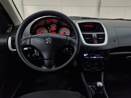 Peugeot 207 1.4 XR 8V FLEX 4P MANUAL