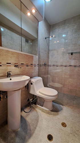 Apartamento En Venta En El Parral, Valencia 268763 Lz