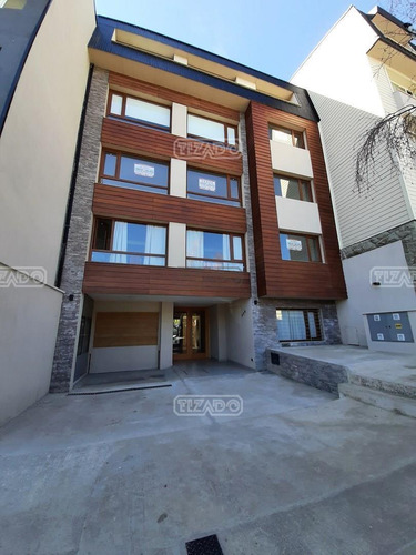 Departamento Duplex  En Venta Ubicado En Centro De Bariloche, Bariloche