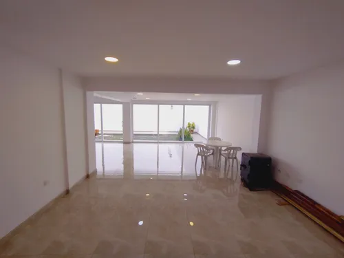 Casa En Venta En La Flora. Cod V1023095
