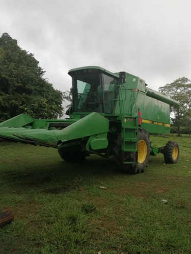 Cosechadora John Deere 9500 Con Cabezal De Maiz Y Sorgo