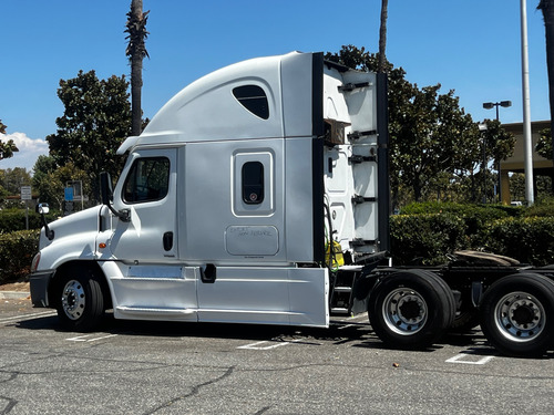 Cascadia 2016,pedimento Vu Dd15 Std 10 Cambios 586000 Millas