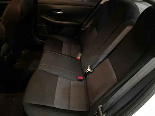Nissan Sentra 2.0 Advance Mt