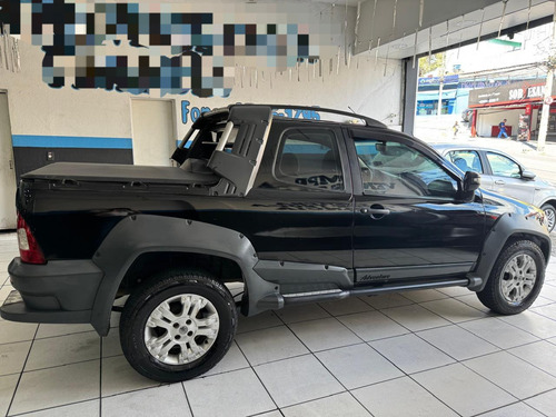 Fiat Strada 1.8 16v Adventure Cab. Dupla Flex 2p