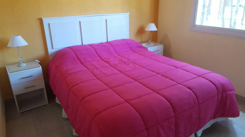 Duplex/casa Pinamar Calle Jason Alquiler