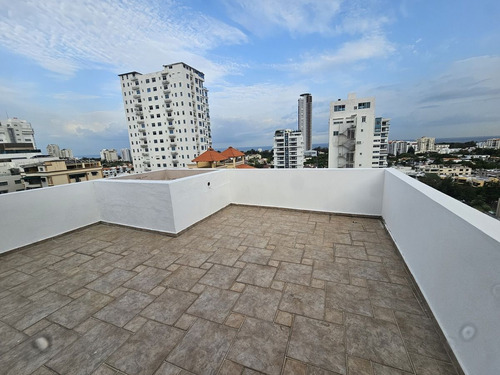 Penthouse De 3 Niveles En Bella Vista Sur