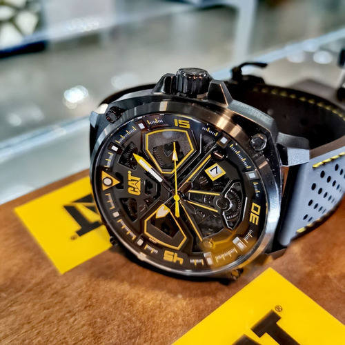 Imagen 7 de 9 de Reloj Caterpillar Hombre Tokio Acero Sumergible Wr100m