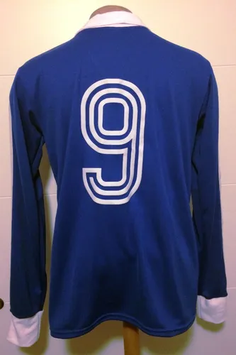 Camiseta u de chile manga larga deals