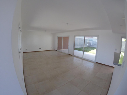 Casa En Venta Miradores De Manatiales