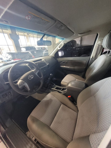 Toyota Hilux 3.0 Cd Sr 171cv 4x4 - C3