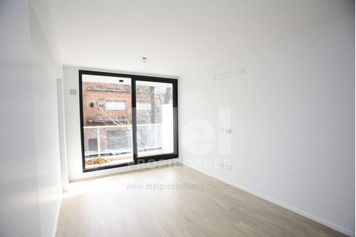 Imagen 7 de 30 de Excelente 3 Ambientes Con Balcón, Patio Propio Y Cochera
