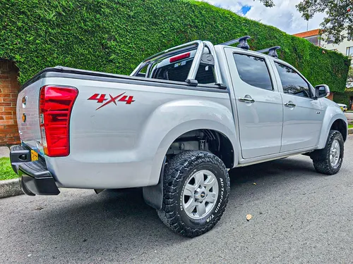 Chevrolet D-Max LS MT 2.5L 4X4 AA 2AB ABS DIESEL FE