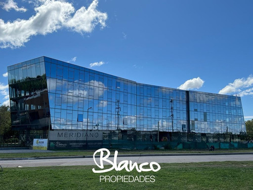 Imagen 15 de 22 de Nuevo Desarrollo En Pilar - Oficinas Y Locales En Inigualable Ubicación