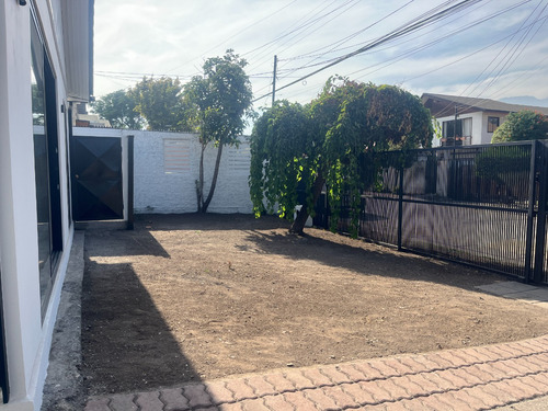 Maravillosa Casa Recién Remodelada, Finas Terminaciones.
