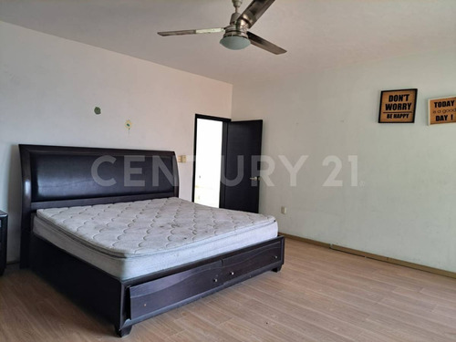 Se Vende Casa En Col. Juan Jose Rios Ii En Villa De Alvarez, Colima