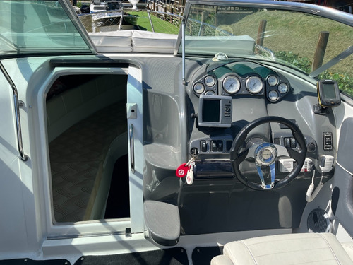 Lancha Cuddy Quicksilver 2400 Con Mercruiser 260 Hp Ao 2012