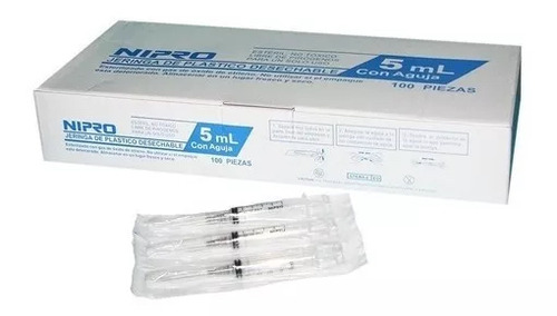Jeringa Desechable 5ml Nipro Con Aguja Pabellón Negro 22gx32mm (1 1/4) Caja Con 100 Unidades