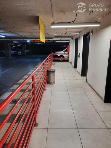 Oficina En Arriendo En Metro Plaza Egaña 60m2