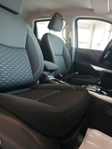 Imagen 10 de 17 de Nissan Frontier 2.3 X-gear 4x4 At Cadenero Car One Dp