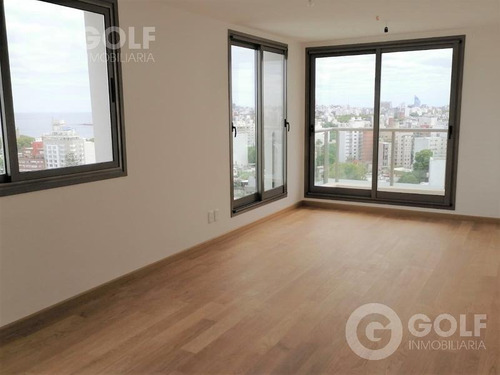 Alquilo Apartamento De 1 Dormitorio Con Terraza Al Frente, Garaje, Barbacoas, Punta Carretas