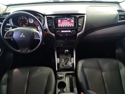 Imagem 8 de 15 de Mitsubishi L200 Triton Sport Hpe 2.4 Turbo Diesel Automatico