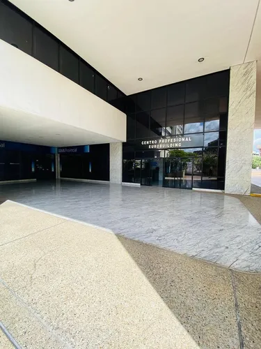 Oficina En Venta - Urb. Chuao