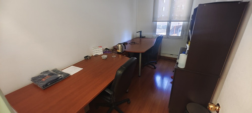 Oficina Compartida 1 Privado, 2 Escritorios