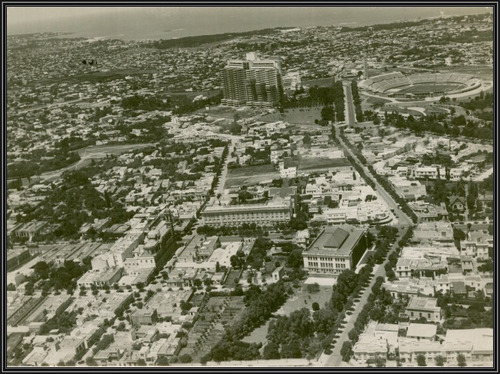 Hospital De Clinicas - Montevideo 1941- Lámina 45x30 Cm.
