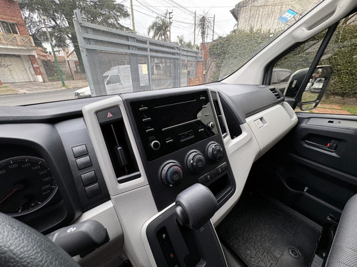 Toyota Hiace 2.8 Tdi Furgón 6at L2h2 3a 5p