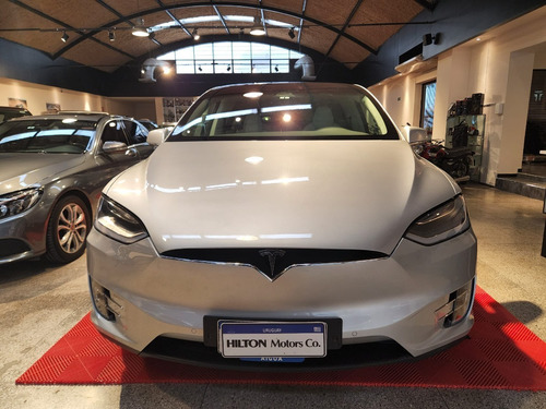 Imagen 4 de 10 de Tesla Model X Hilton Motors Co