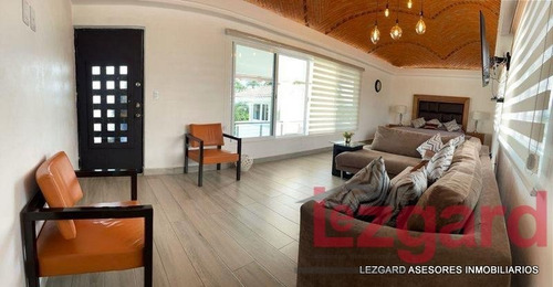 ¡vive El Lujo En Lomas De Cocoyoc! Casa En Venta Con Todas Las Comodidades.