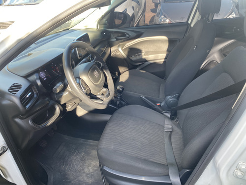 Fiat Cronos 1.0 Drive Flex 4p
