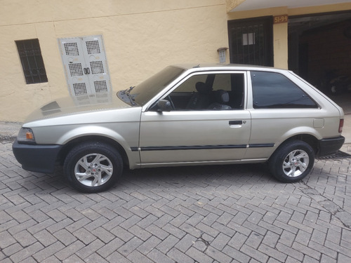Mazda 323 Coupe - Modelo 93