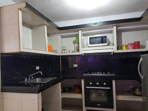Imagen 1 de 8 de Apartamento En Venta Av. Los Medanos 22-1189 04126887776